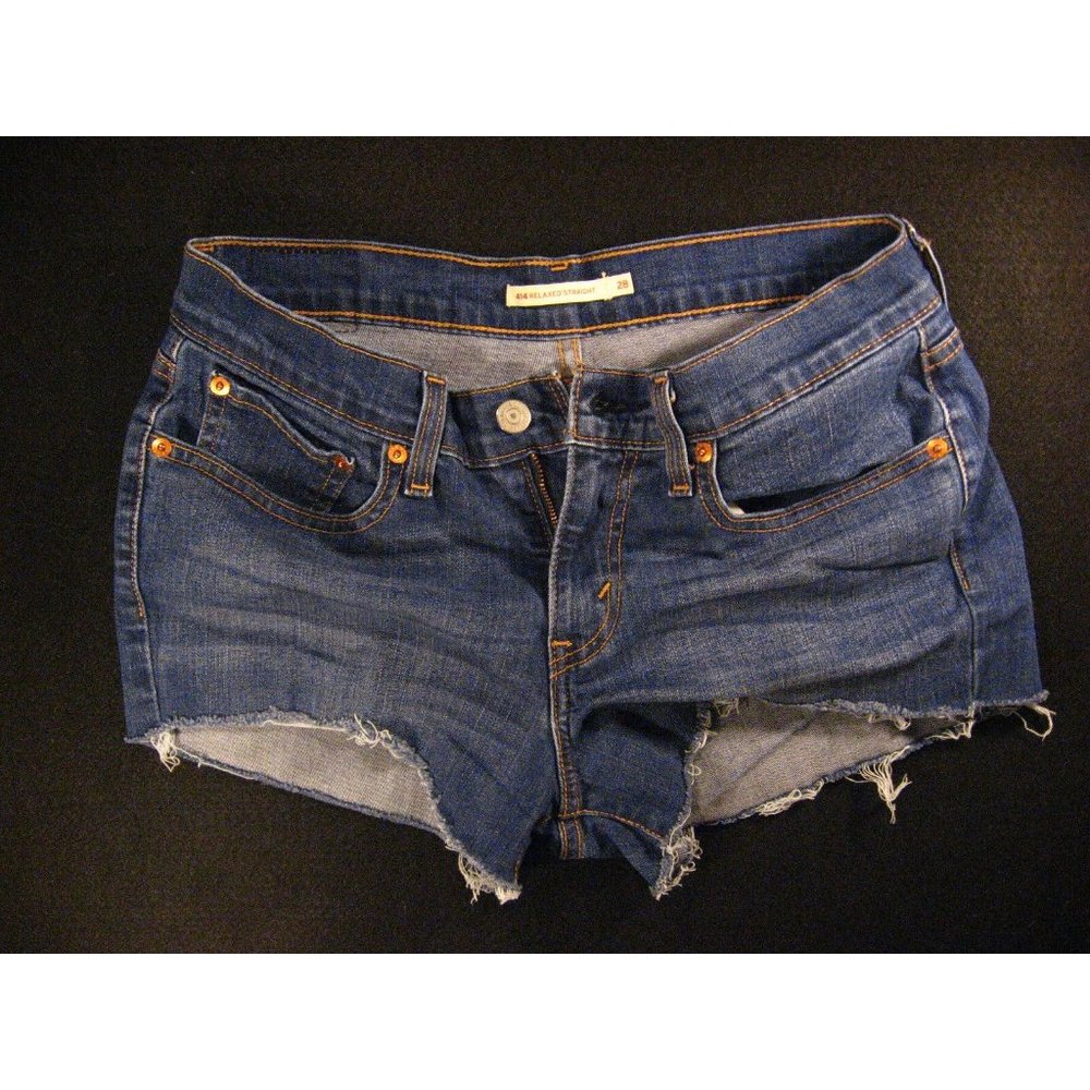 LEVIS 414 CUTOFF JEANS SHORTS Womans 28 Measures 29 RELAX STRAIGHT LOW Rise Blue